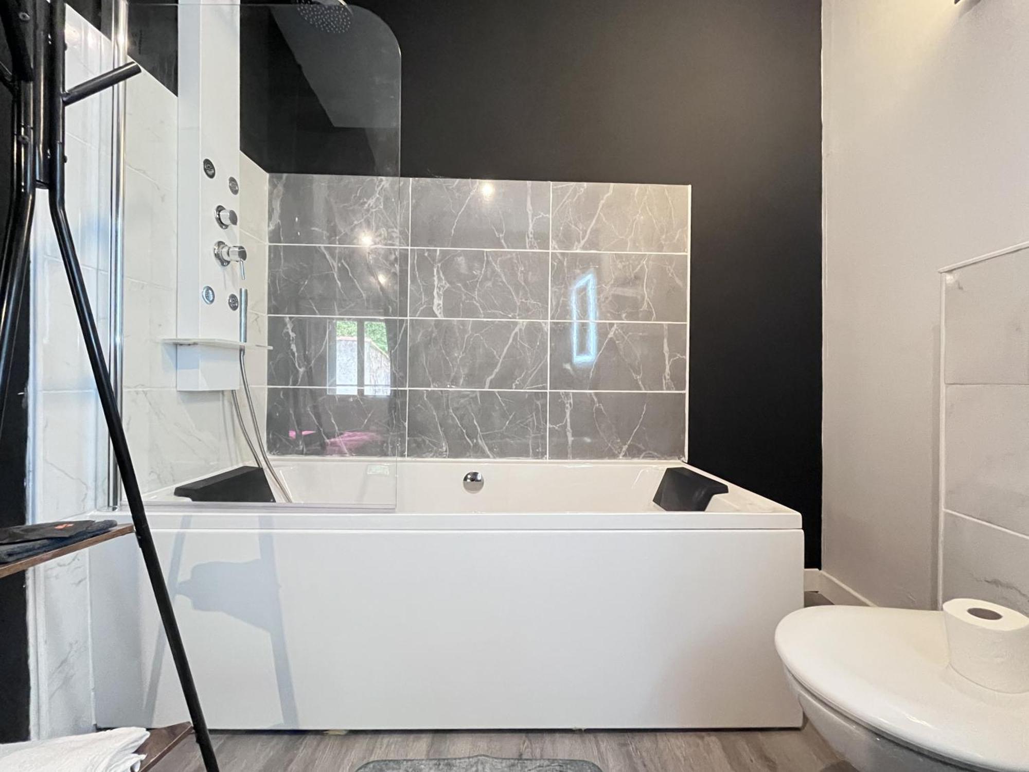 Studio Baignoire Centre Ville นาร์บอนน์ ภายนอก รูปภาพ
